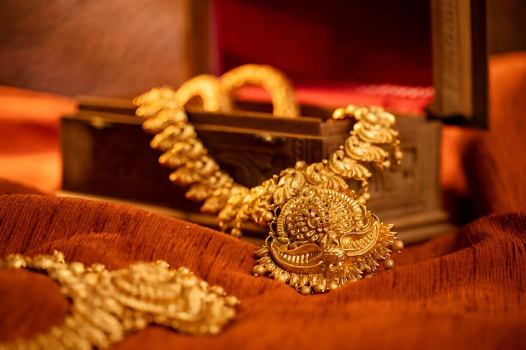 Care and Maintenance Tips for Preserving Luxury Jewellery