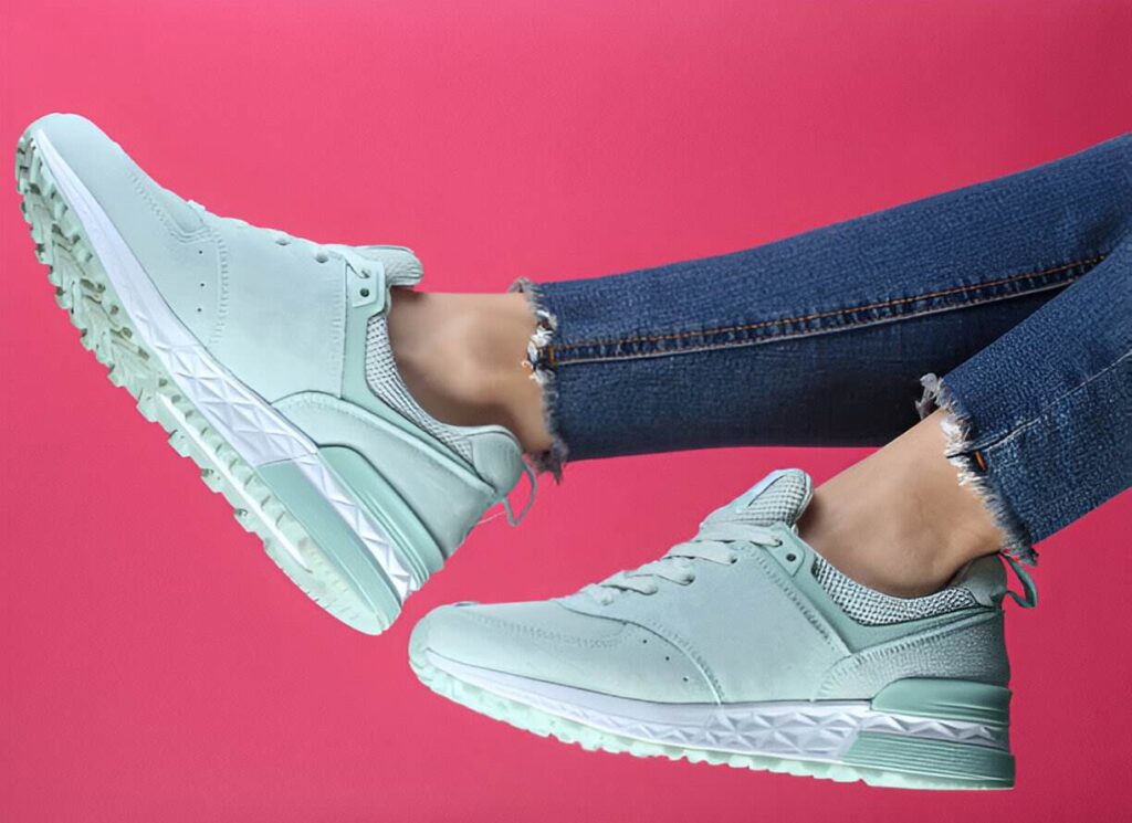 The Versatility and Benefits of Modern Women's Sneakers